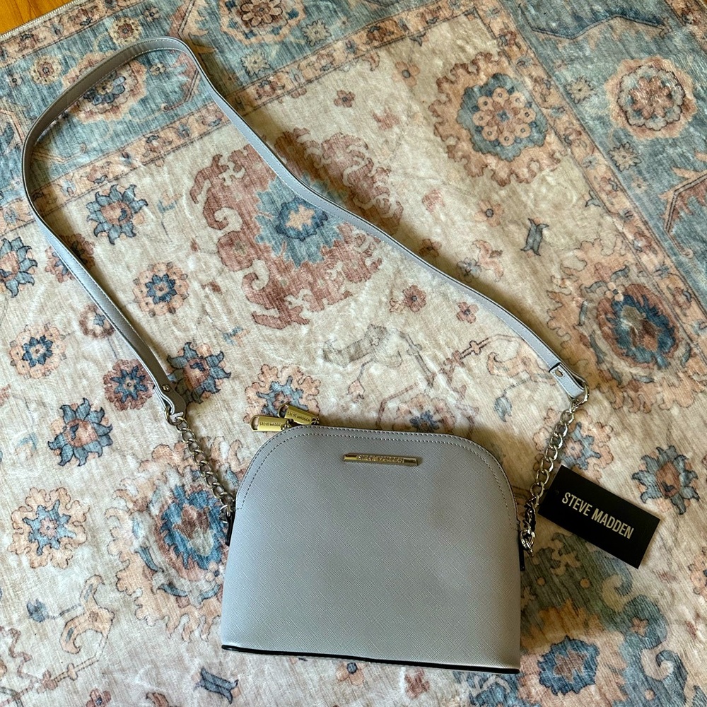 BMaggie Crossbody Steve Madden NWT - Gray
